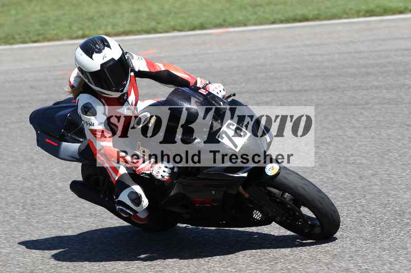 /43 08.08.2025 Discover the Bike ADR/Bike 1 gruen/76